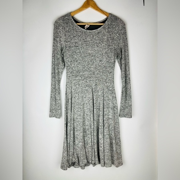 Anthropologie Dolan Heather Gray Neige Brushed Fleece Sweater Dress - Picture 3 of 7